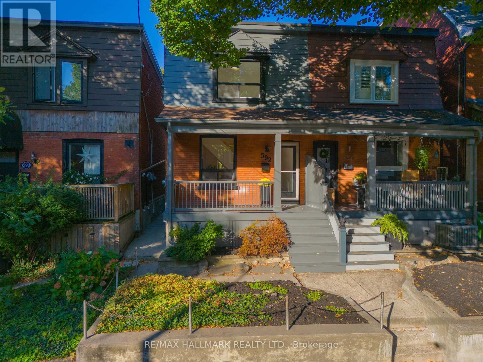 592 LOGAN AVENUE, Toronto (North Riverdale)