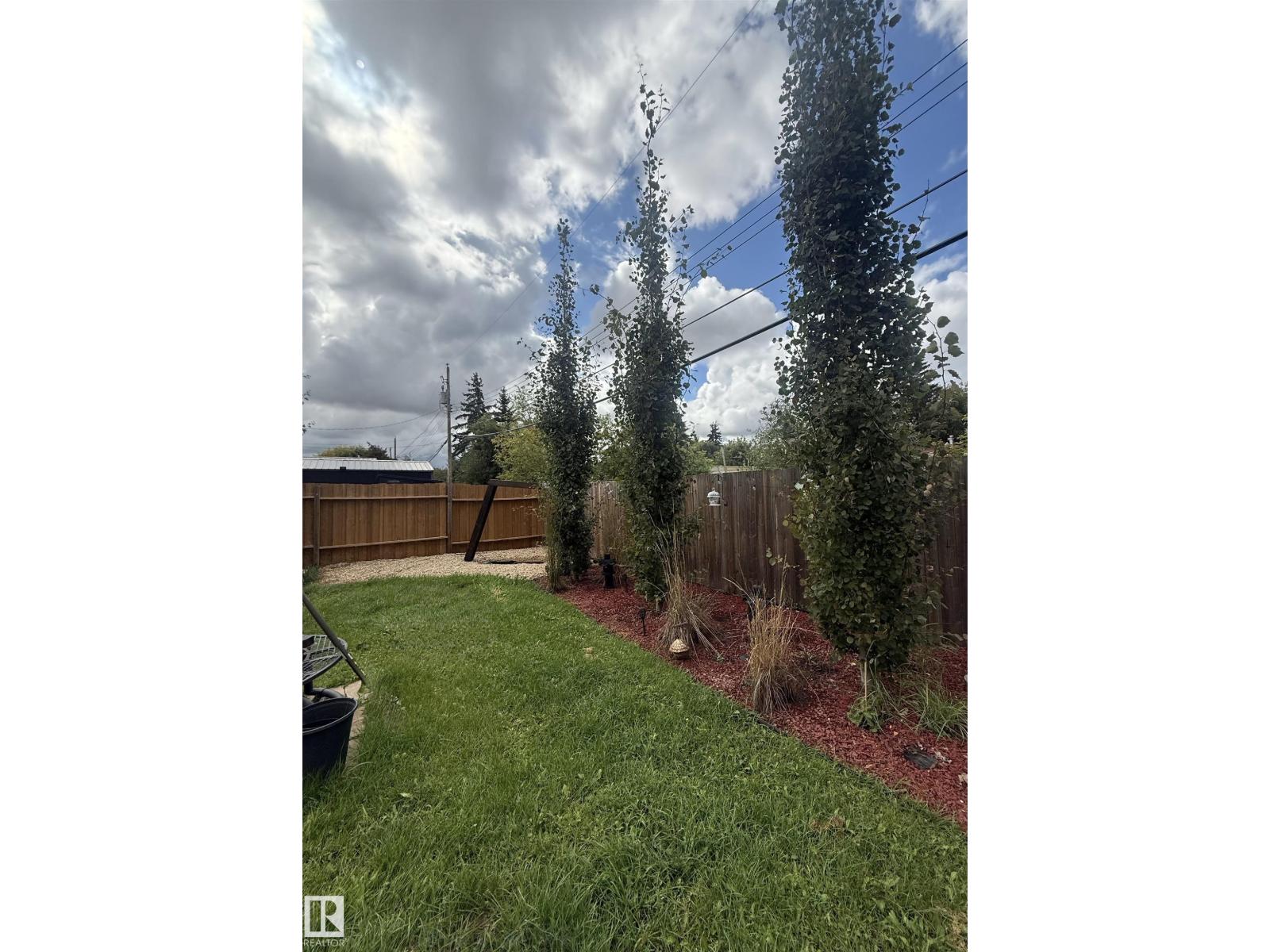 5024 45A ST - 10