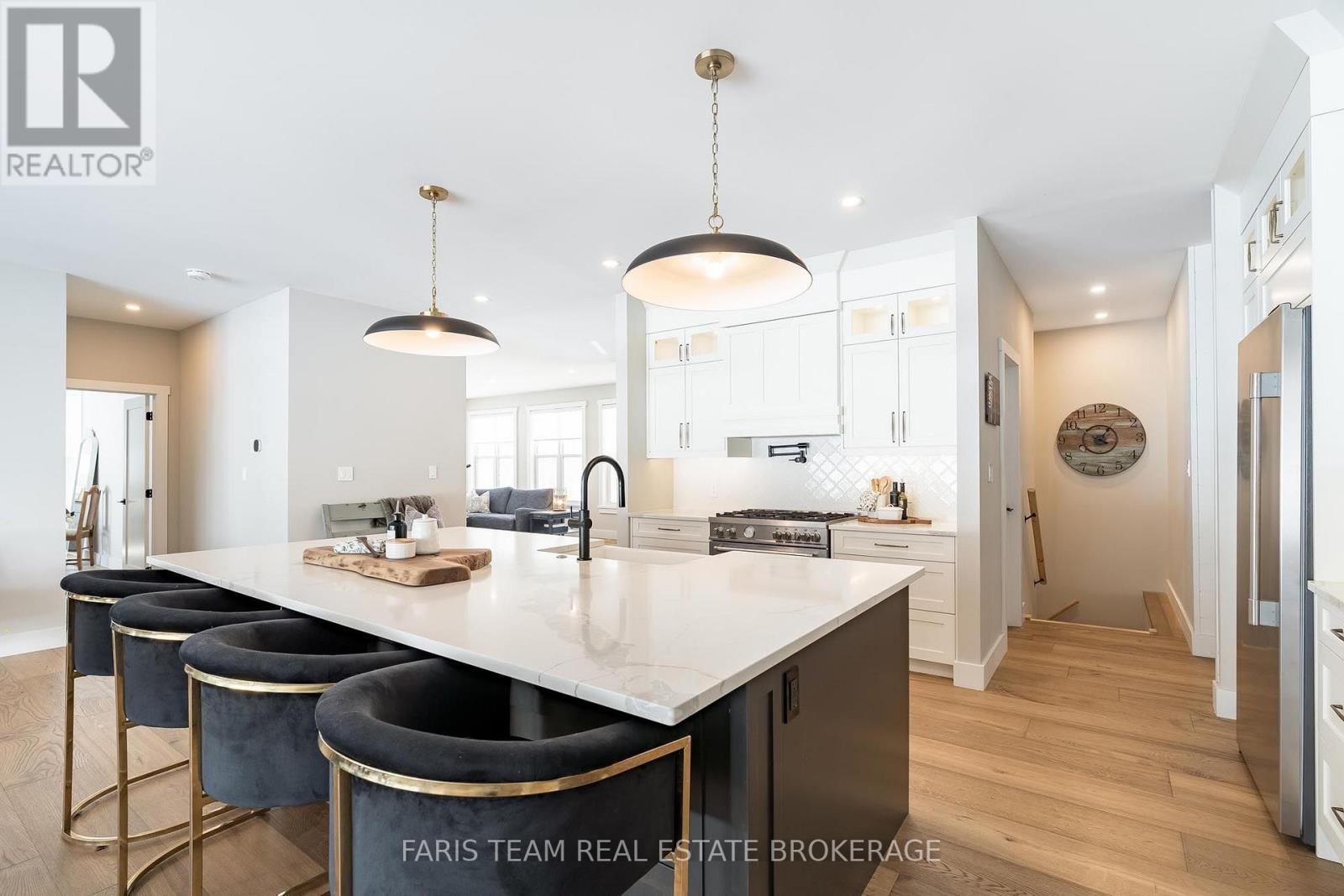 1555 BASELINE ROAD S, Tiny — photo 4