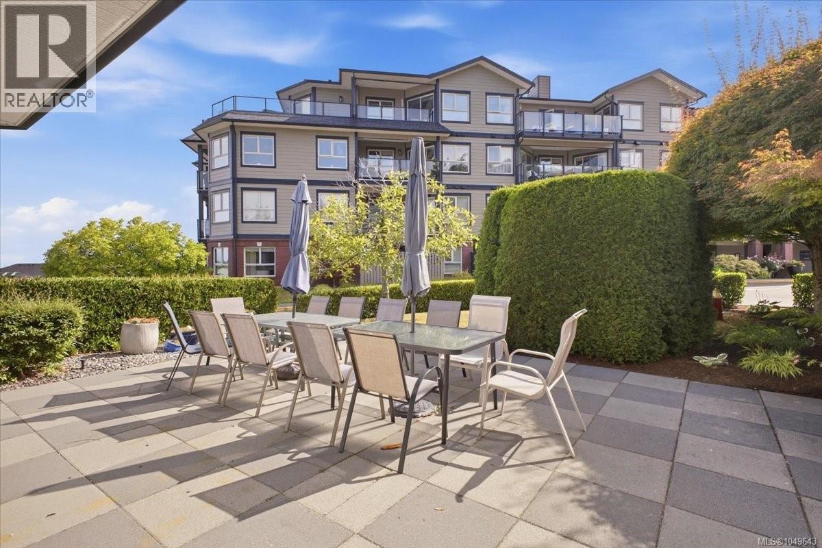 301 6728 Dickinson Rd, Nanaimo