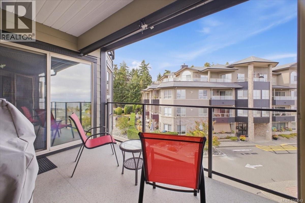 301 6728 Dickinson Rd, Nanaimo