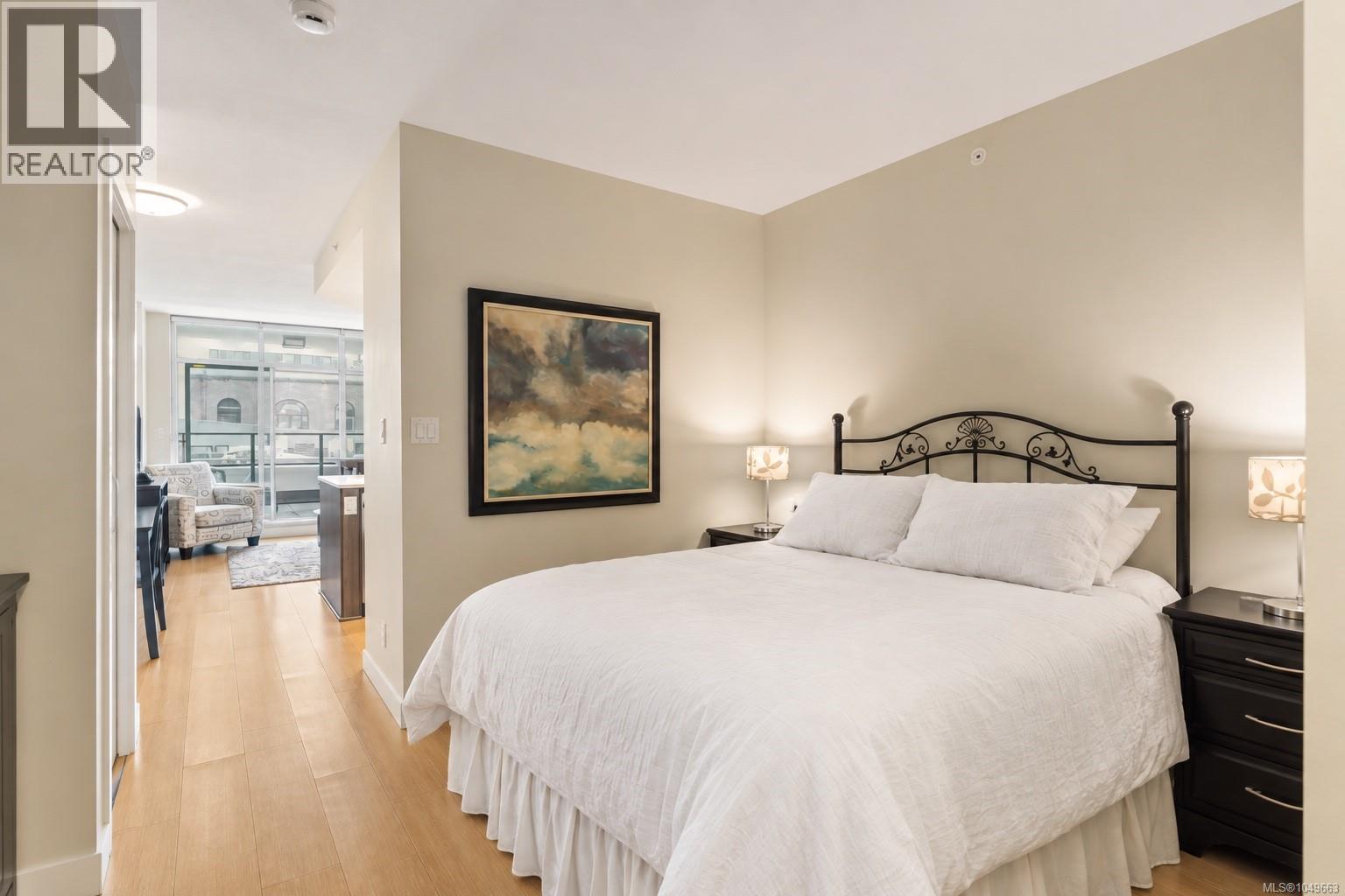 #204 728 Yates St - 6