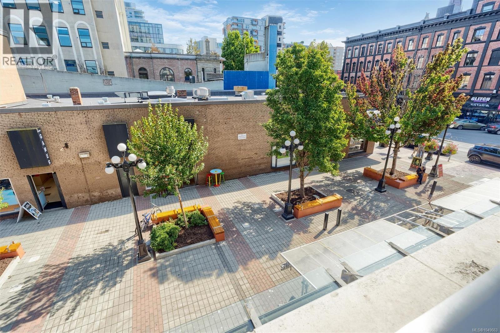 #204 728 Yates St - 21