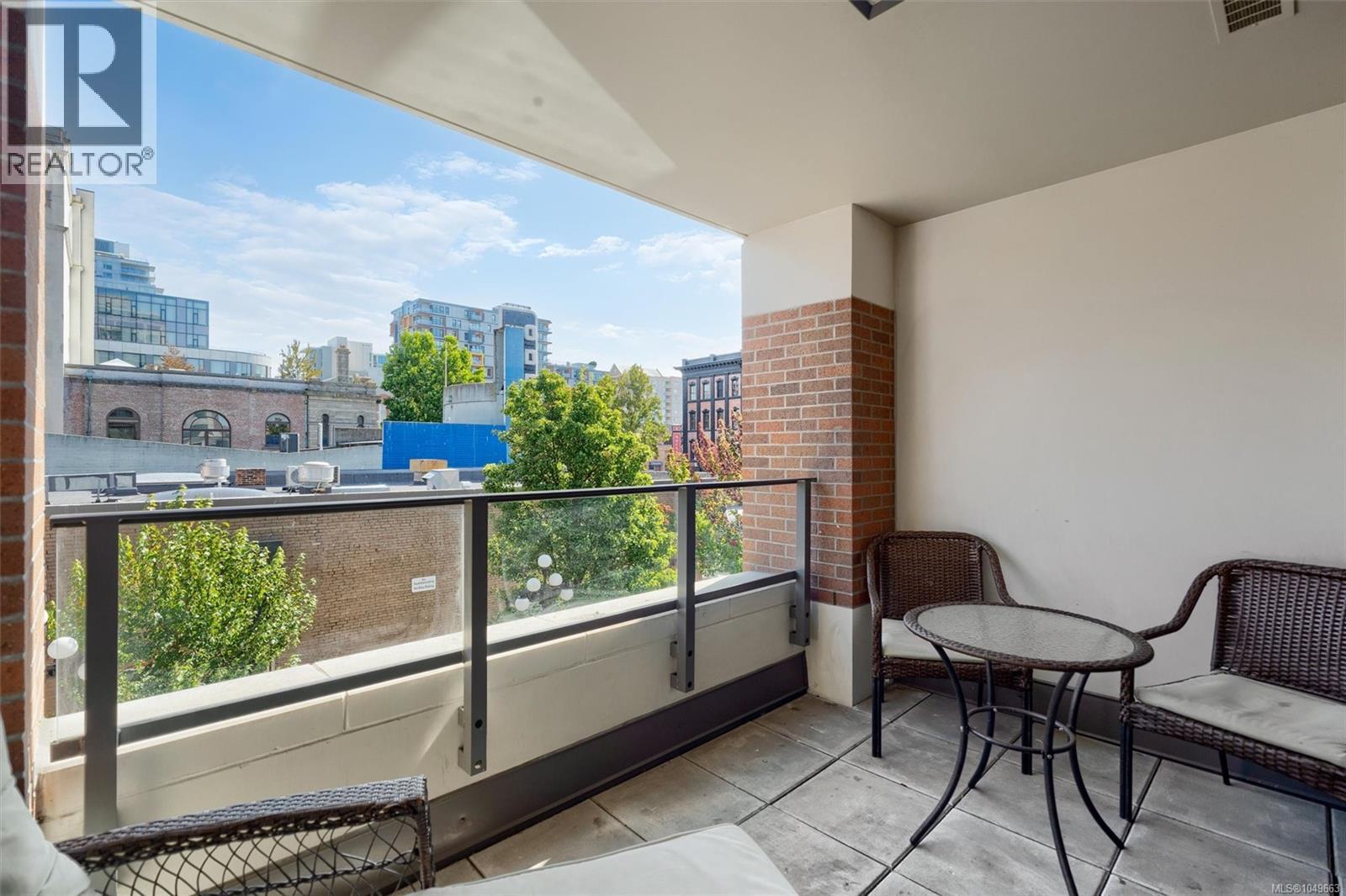 204 728 Yates St, Victoria