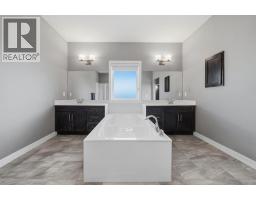 4pc Bathroom - 2632 Ravenslea Gardens Se, Airdrie, AB T4A0T2 Photo 16