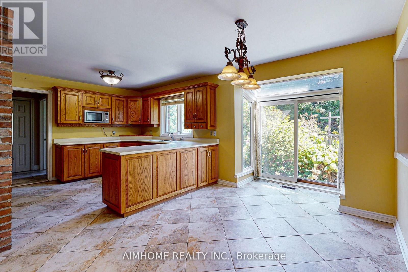 12301 KEELE STREET E, Vaughan — photo 9