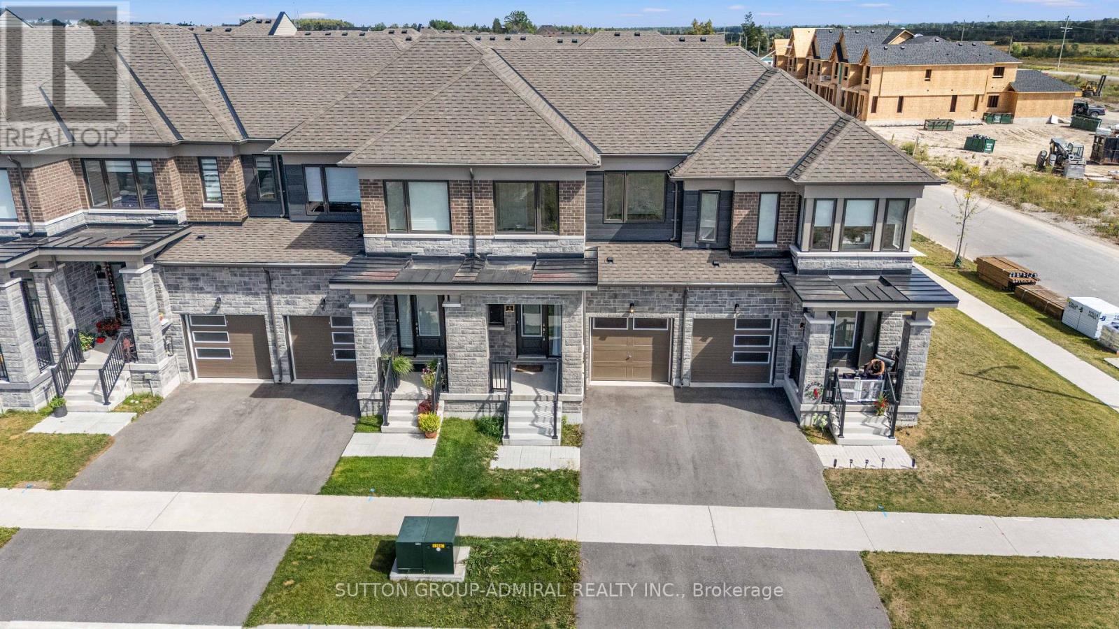 4 ROCHESTER DRIVE, Barrie — photo 2