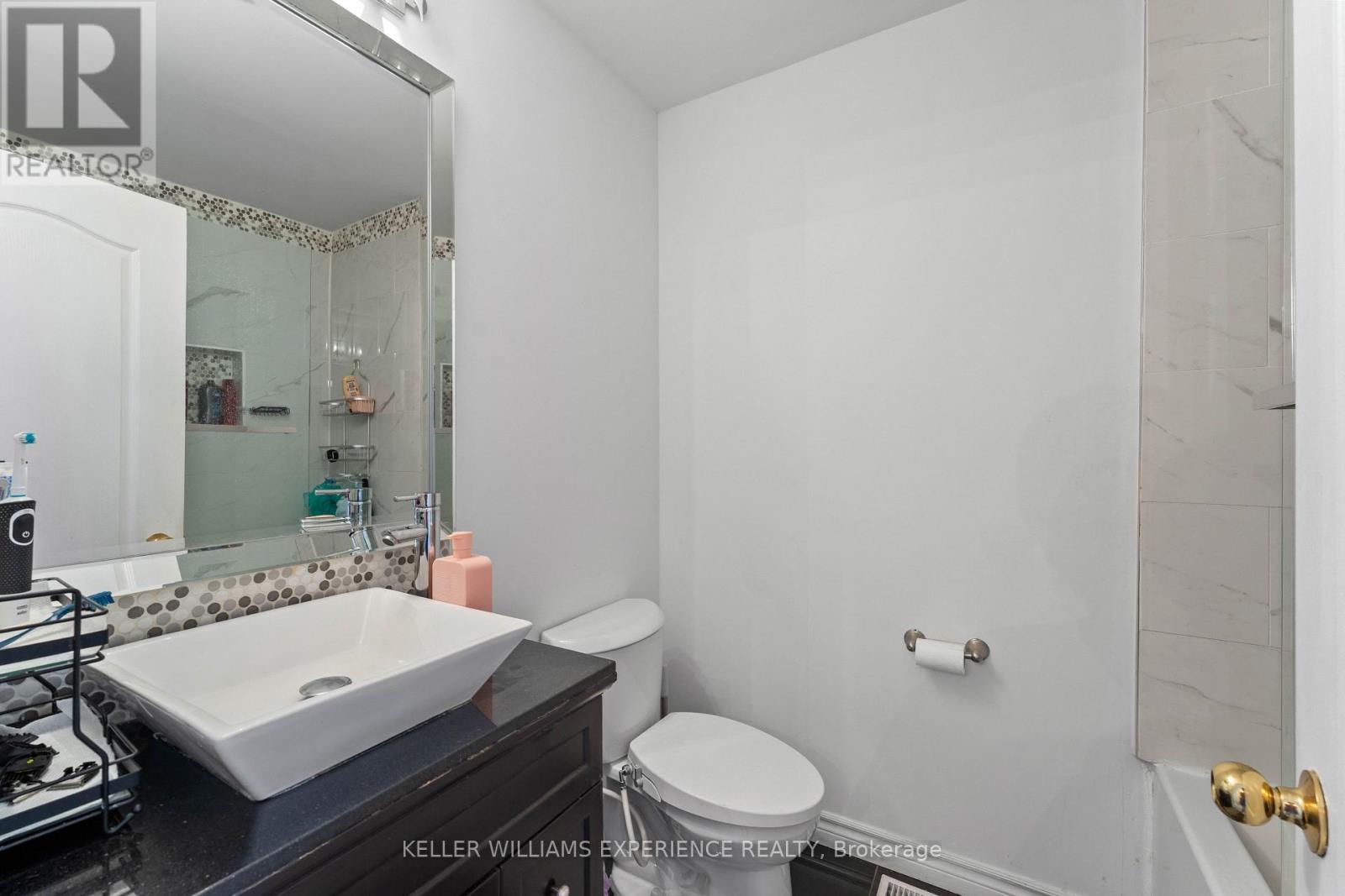 250 FERNDALE DRIVE S - Image 21