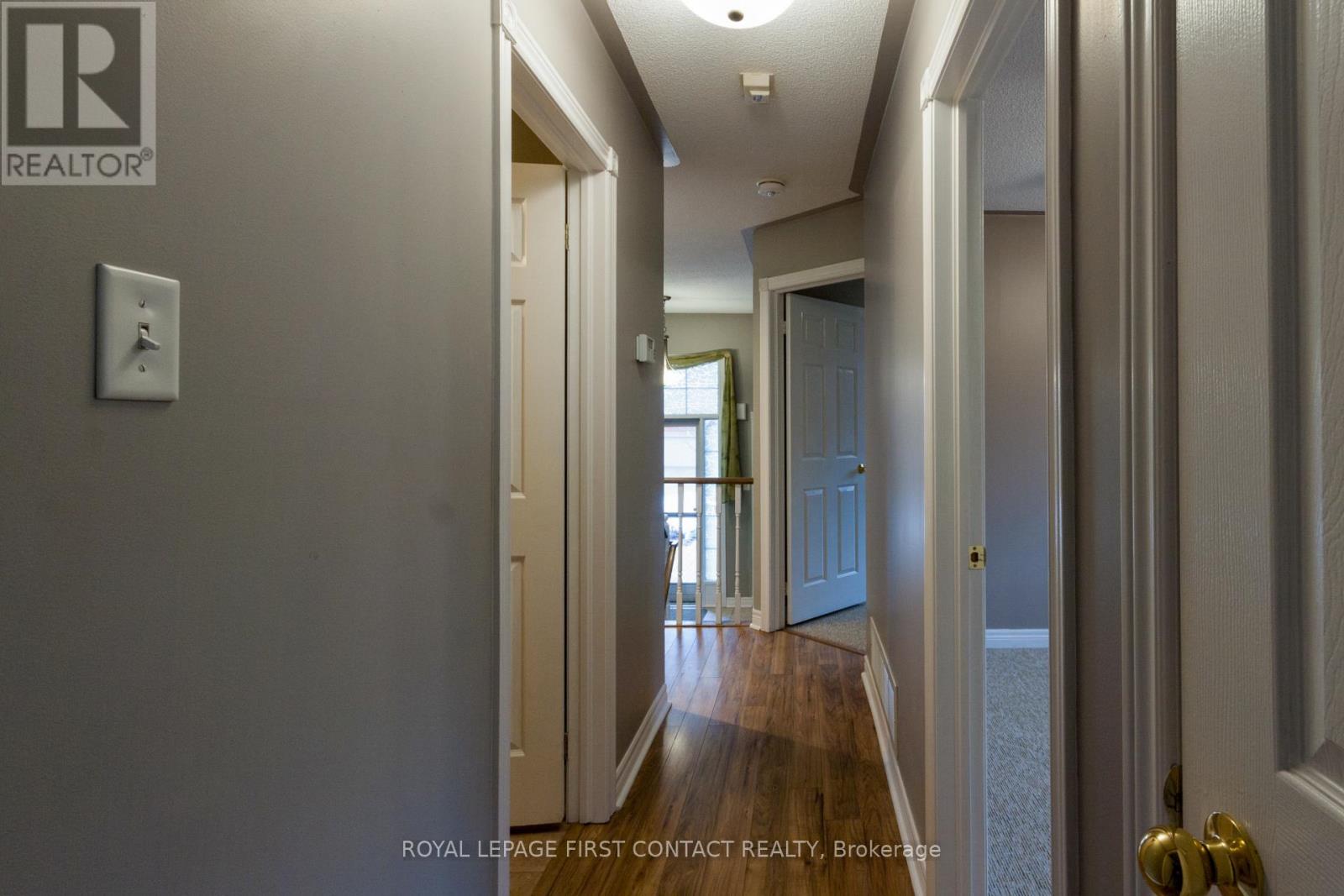 UPPER - 238 WESSENGER DRIVE, Barrie (Holly) — photo 7