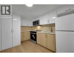 20 Bernard Way Nw, Calgary, AB T3K2B9 Photo 30