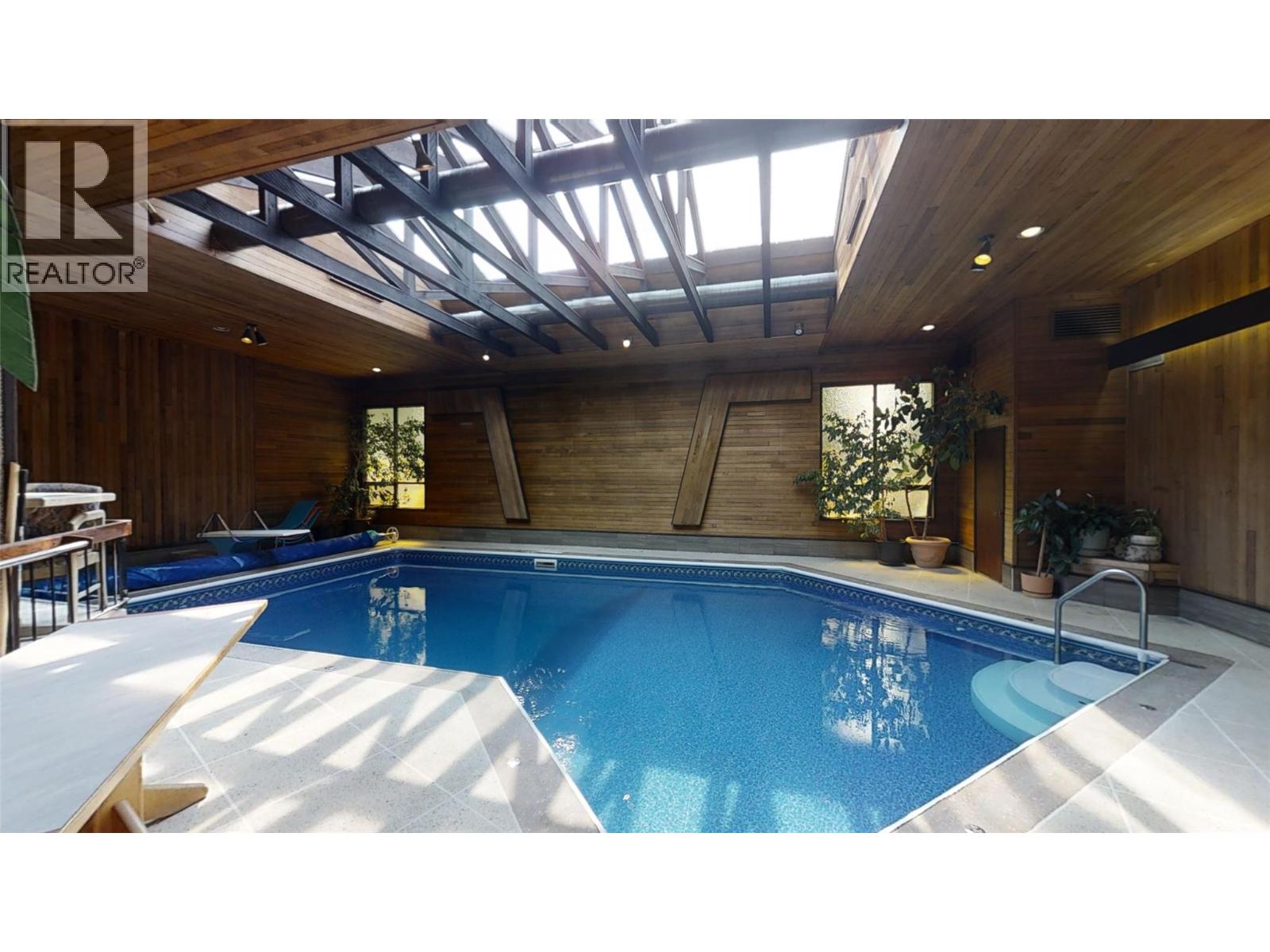 1705 KNOLLWOOD Crescent - 38