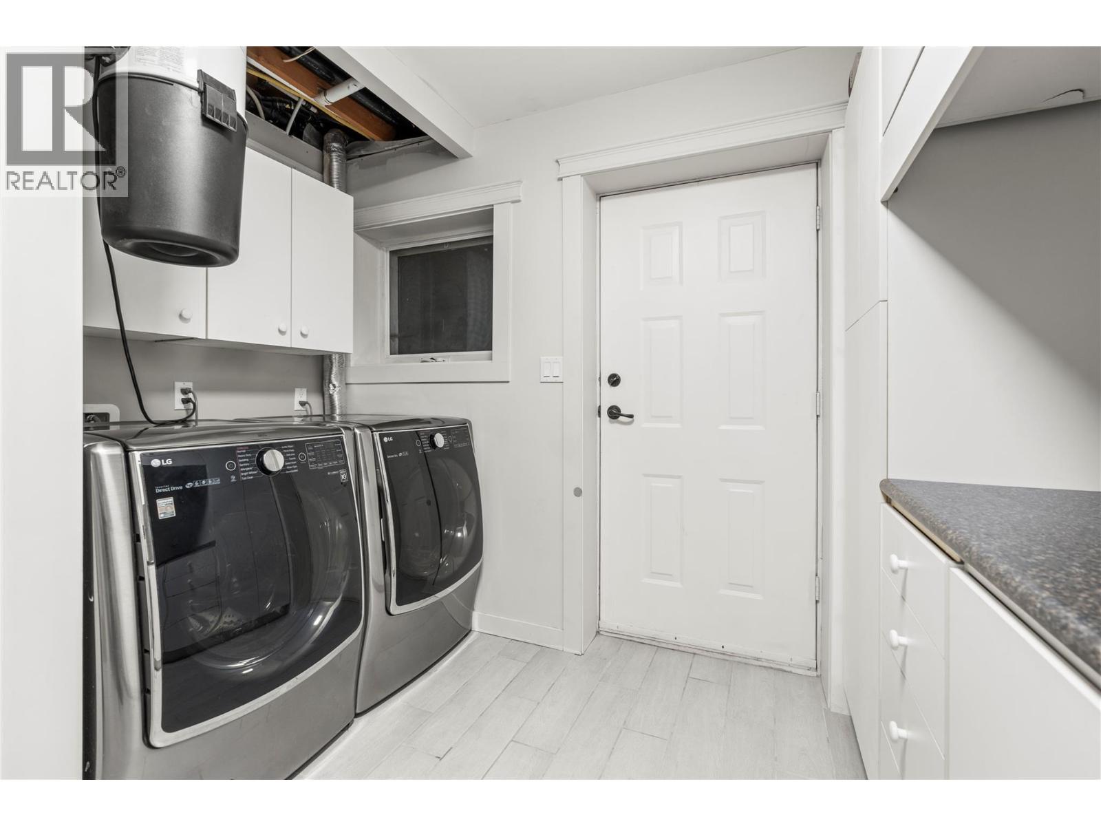 1718 Grandview Avenue - Image 25