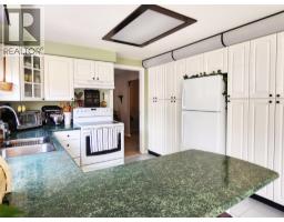 275 10th Avenue, Montrose, BC V0G1P0 Photo 15