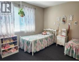 275 10th Avenue, Montrose, BC V0G1P0 Photo 27