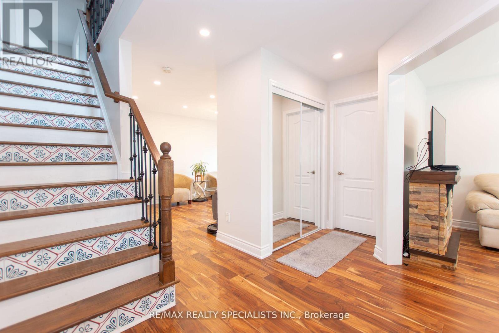 929 PHILBROOK DRIVE, Milton (CO Coates) — photo 5
