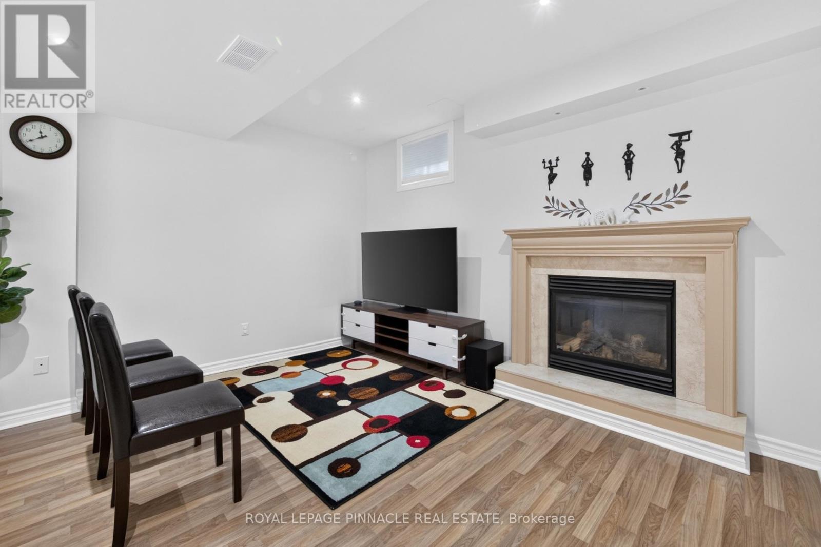 #13 2254 ROCKINGHAM DRIVE - 29