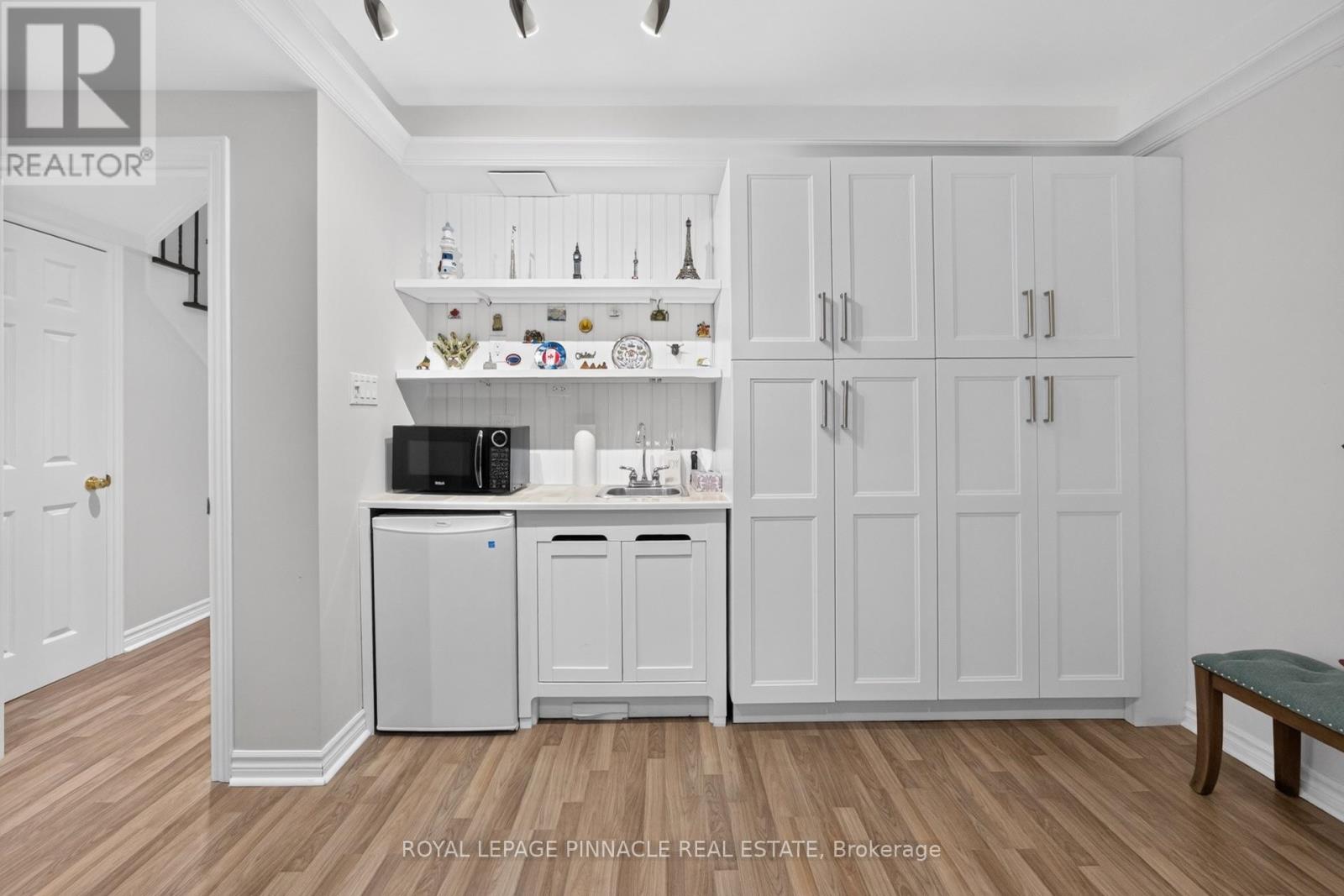 #13 2254 ROCKINGHAM DRIVE - 31