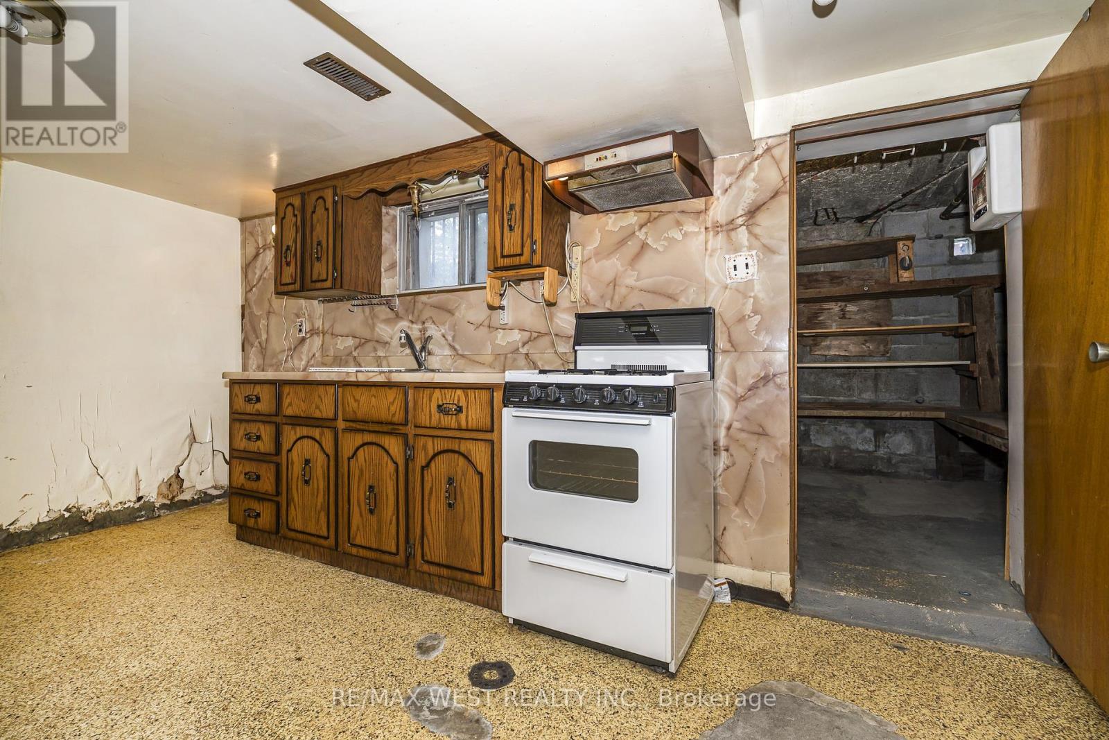 257 DELAWARE AVENUE - 20