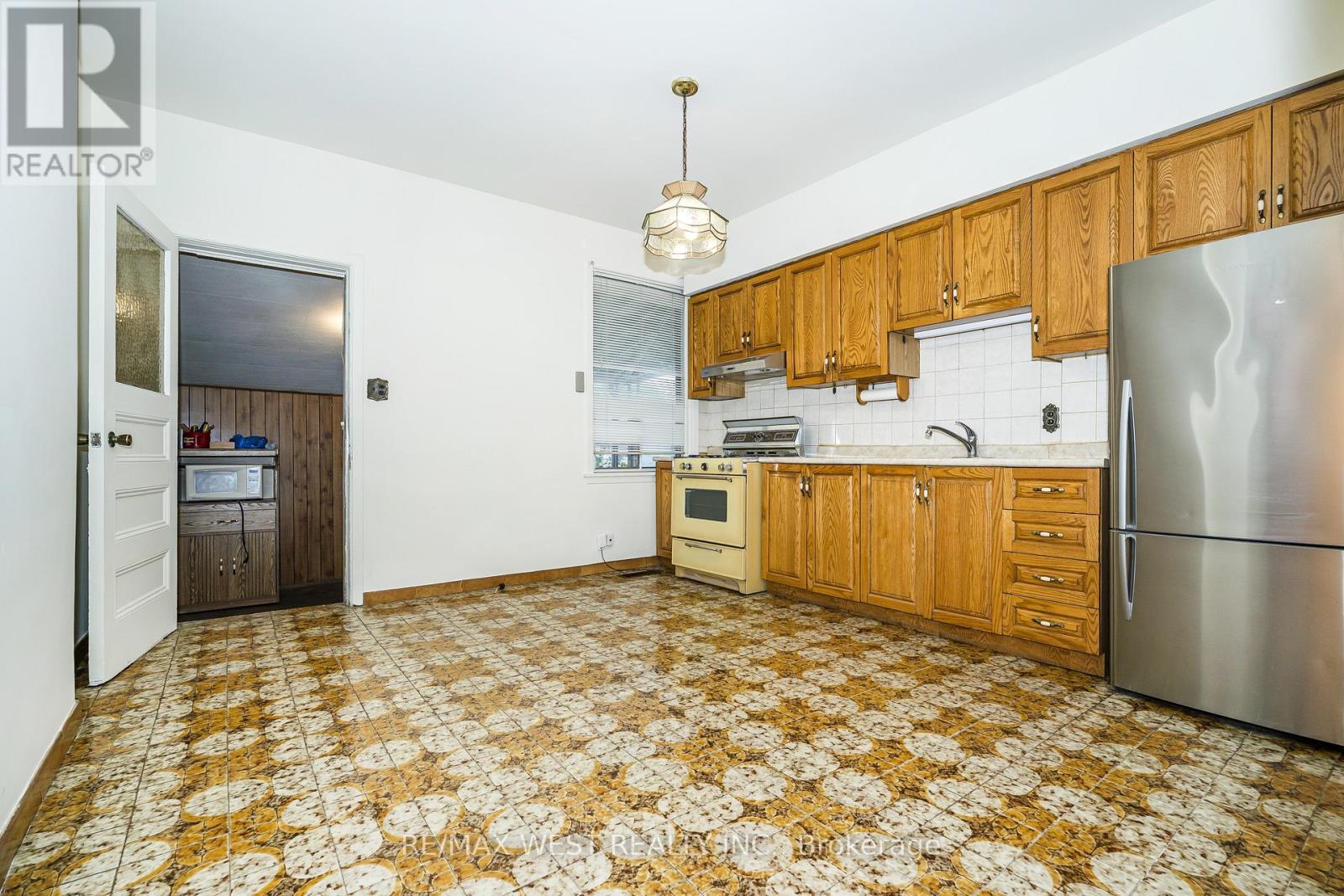 257 DELAWARE AVENUE - 7