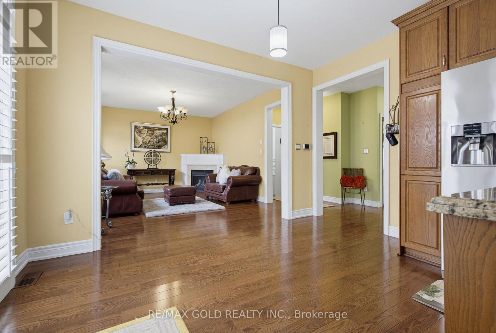 34 LEXINGTON ROAD - Image 10