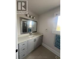Bedroom 3 - 42 Dundalk Crescent, Brampton, ON L6Z2V1 Photo 8