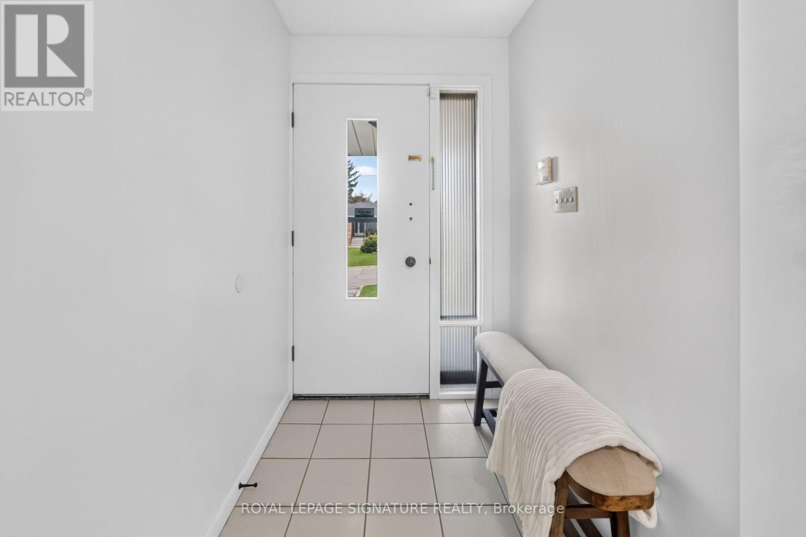 61 COMAY ROAD, Toronto (Brookhaven-Amesbury) — photo 3