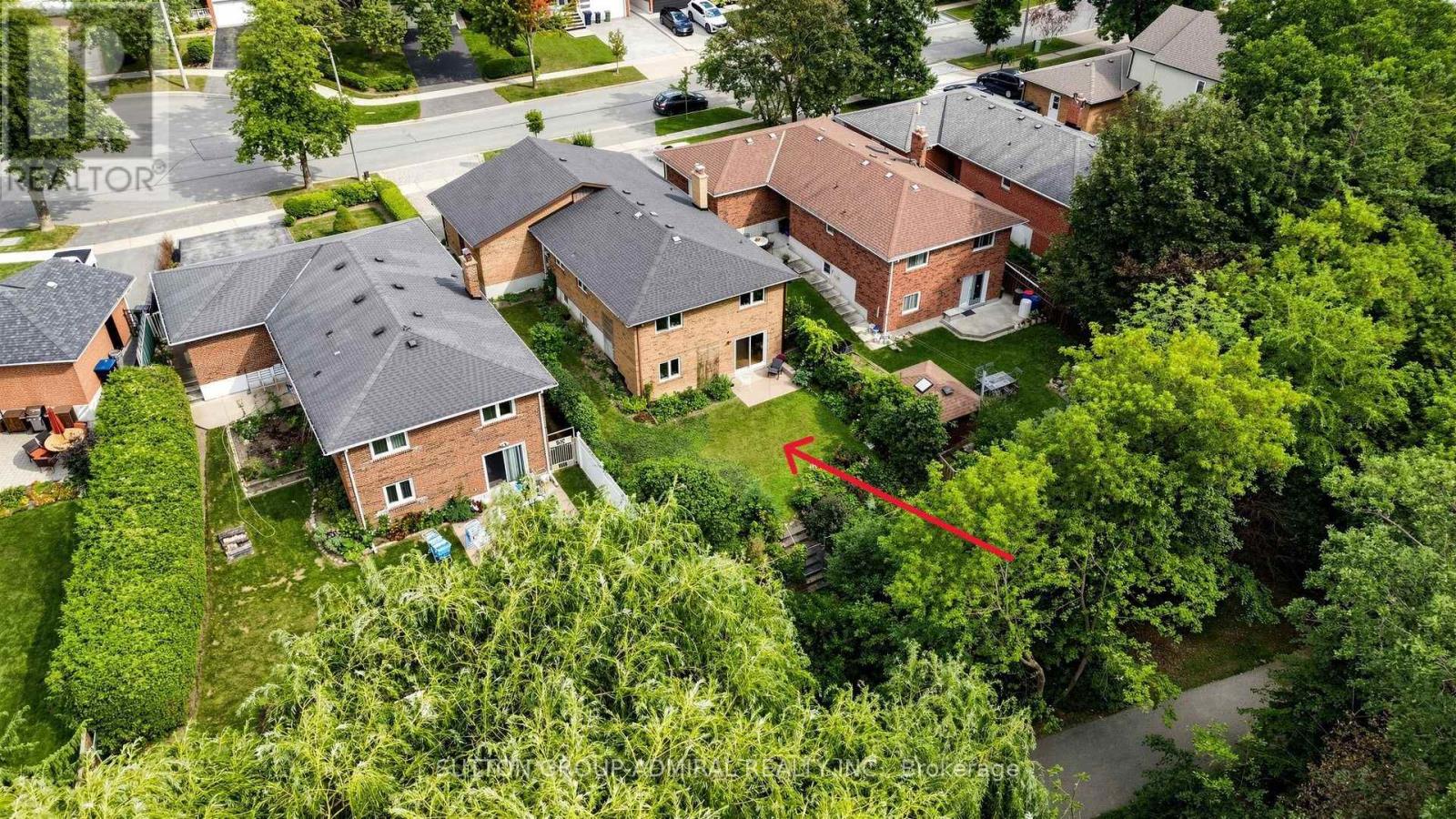 27 WARLINGHAM COURT, Toronto (Eringate-Centennial-West Deane) — photo 2
