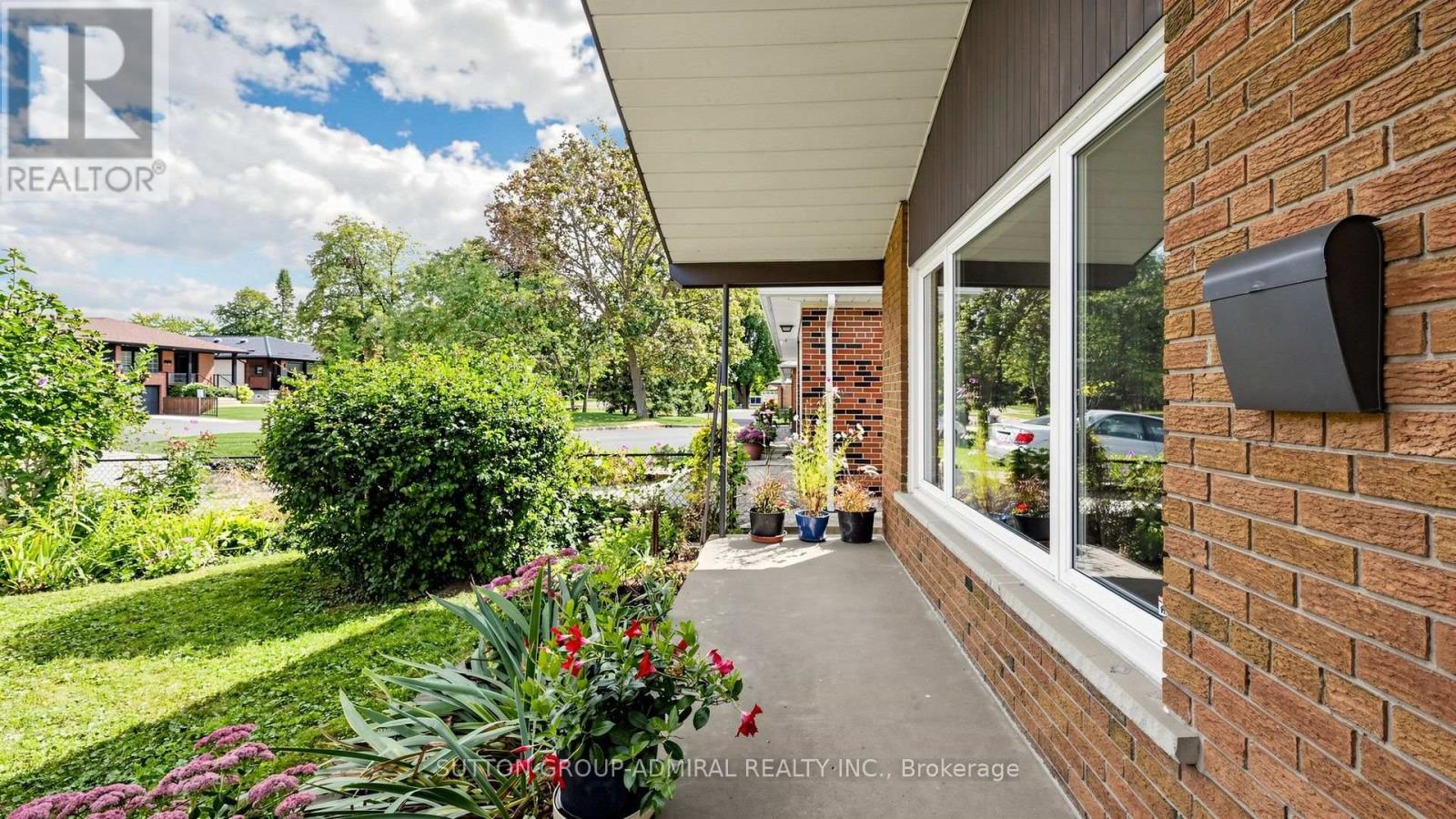 27 WARLINGHAM COURT, Toronto (Eringate-Centennial-West Deane) — photo 4