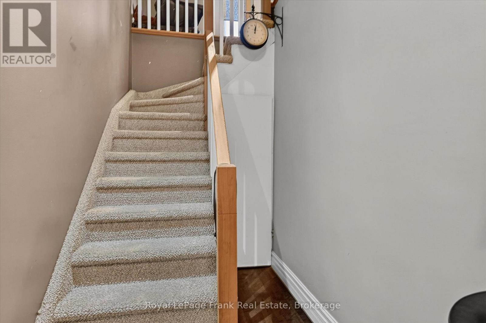 404 LONDON STREET - 13