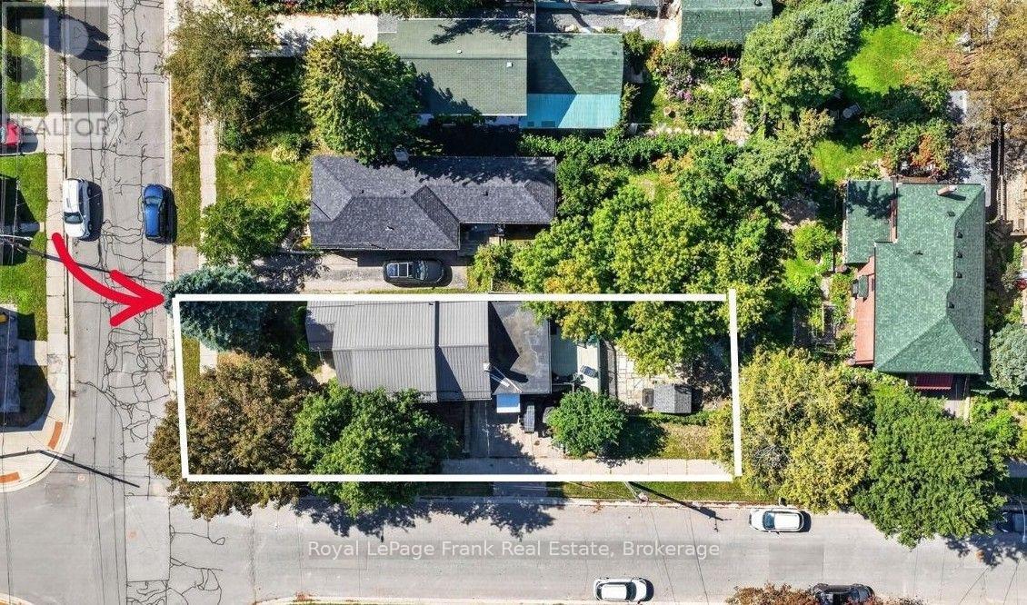 404 LONDON STREET - 35