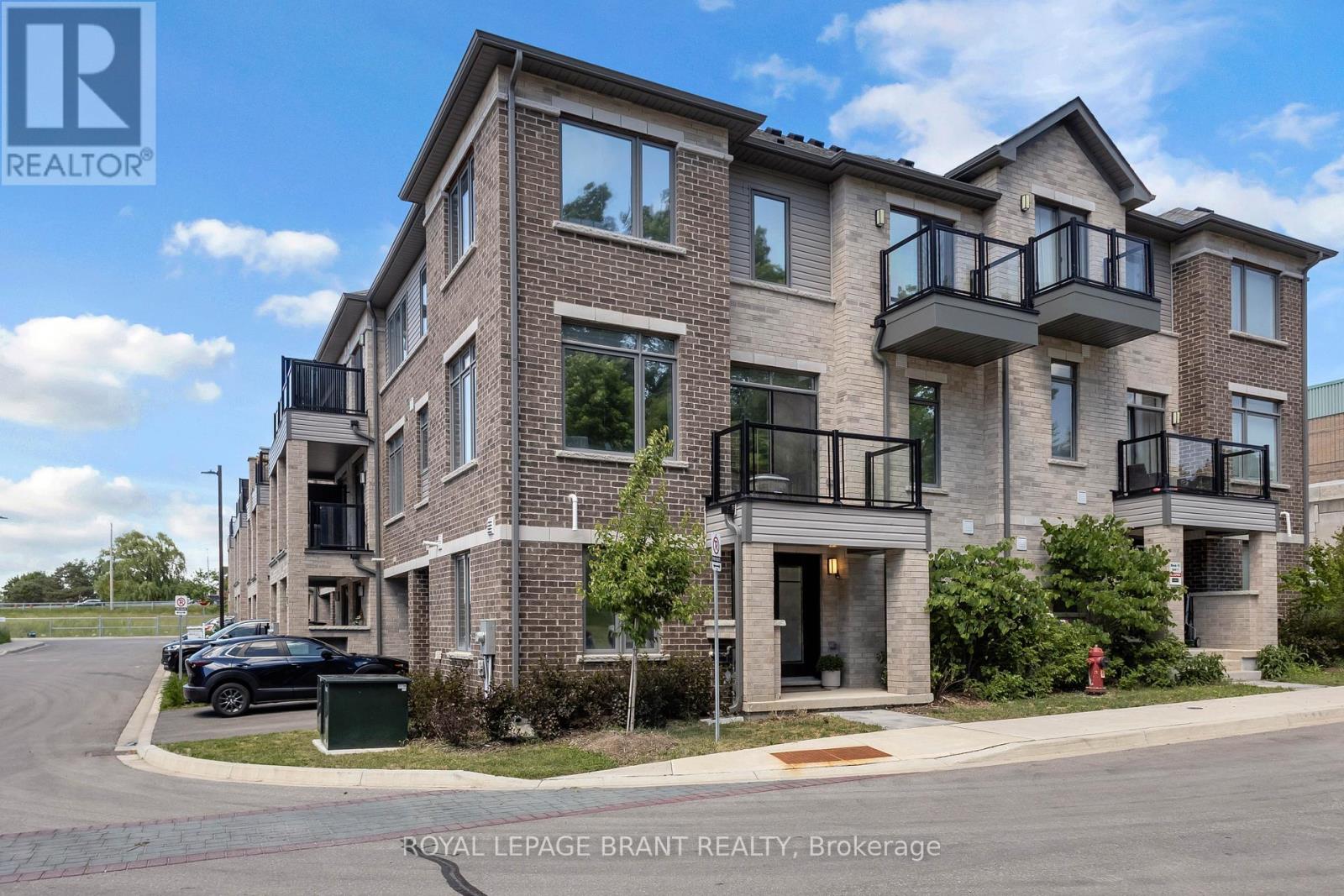 1118 - 585 COLBORNE STREET, Brantford — photo 2