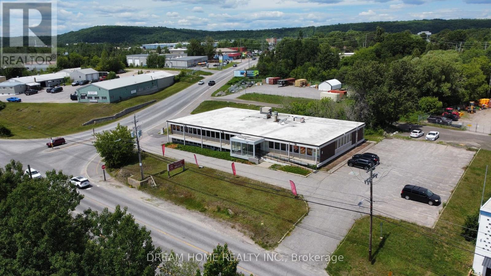 1650 MAIN STREET W, North Bay (West End) — photo 3