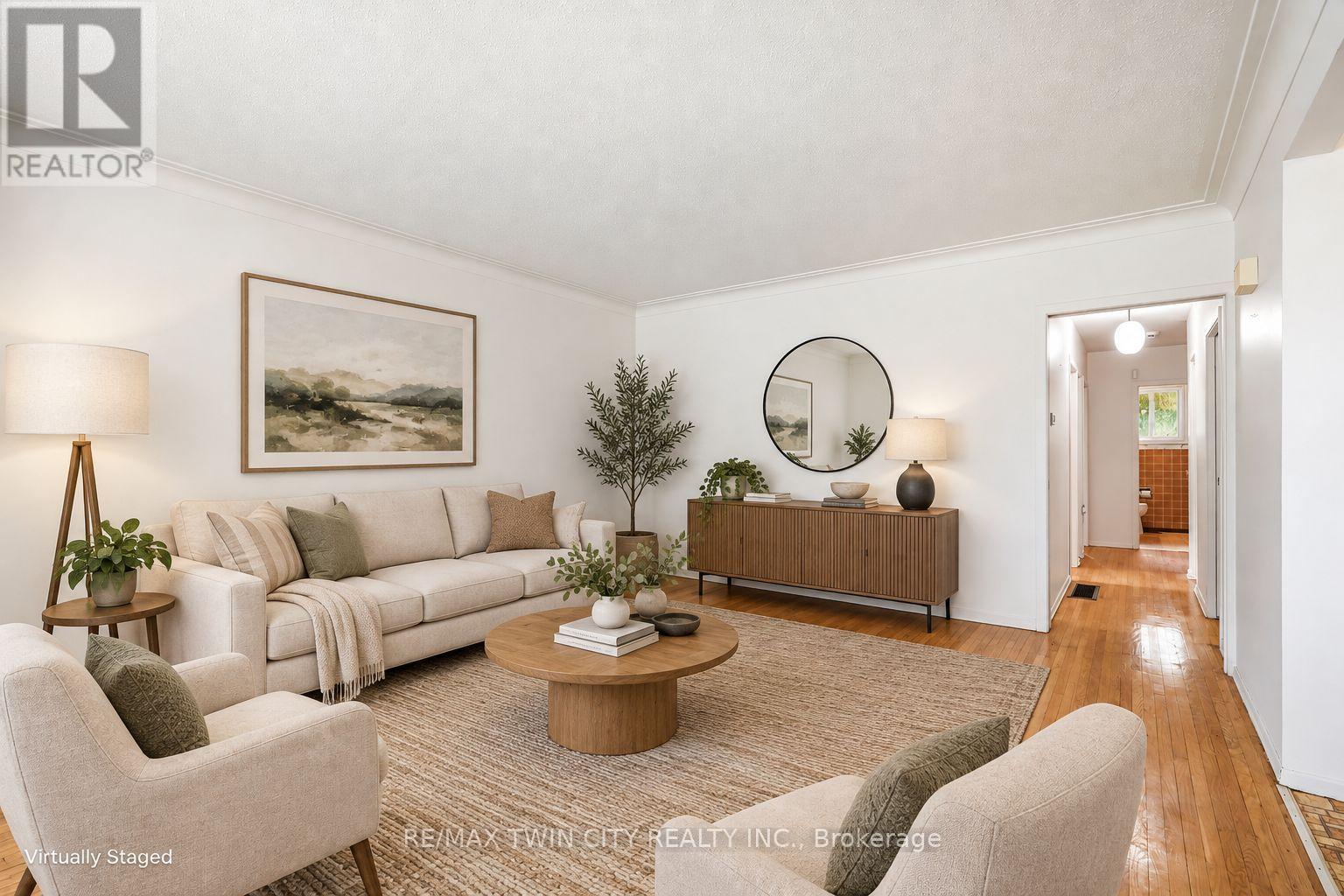 4 WADDINGTON STREET, Brantford — photo 8