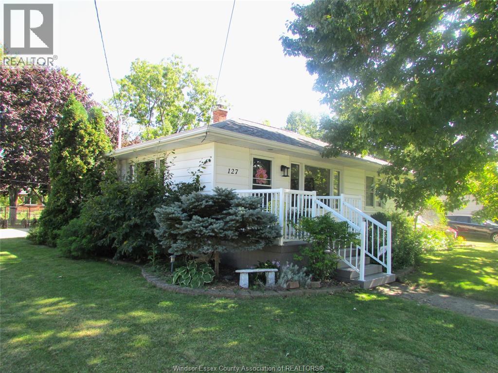 127 Baird AVENUE, Wheatley — photo 2