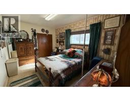 220 6 Avenue W, Hanna, AB T0J1P0 Photo 22