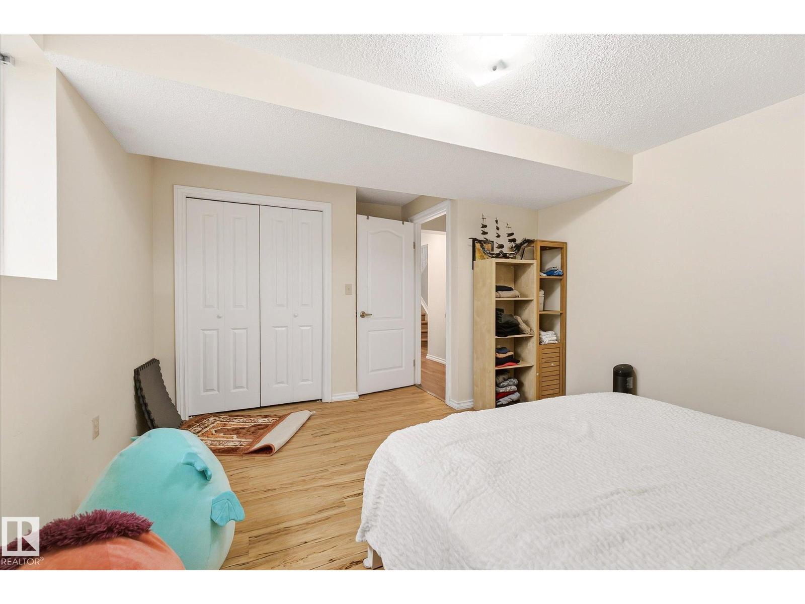 7712 187 ST NW - 6