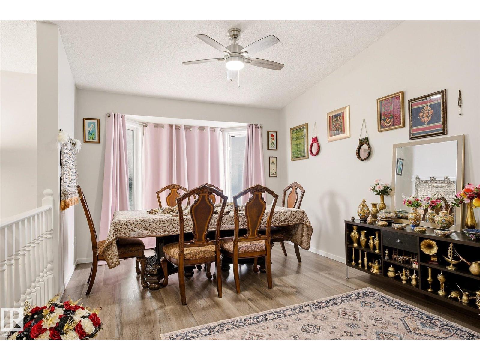 7712 187 ST NW - 32