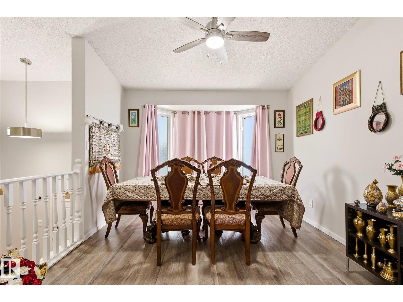 7712 187 ST NW - 31