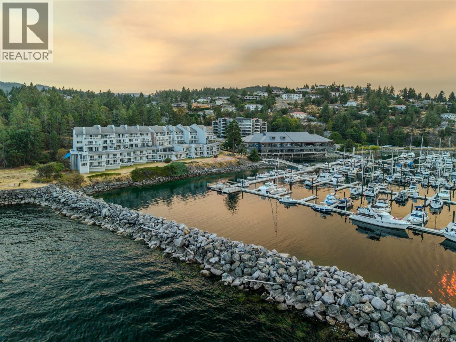 403 3555 Outrigger Rd, Nanoose Bay