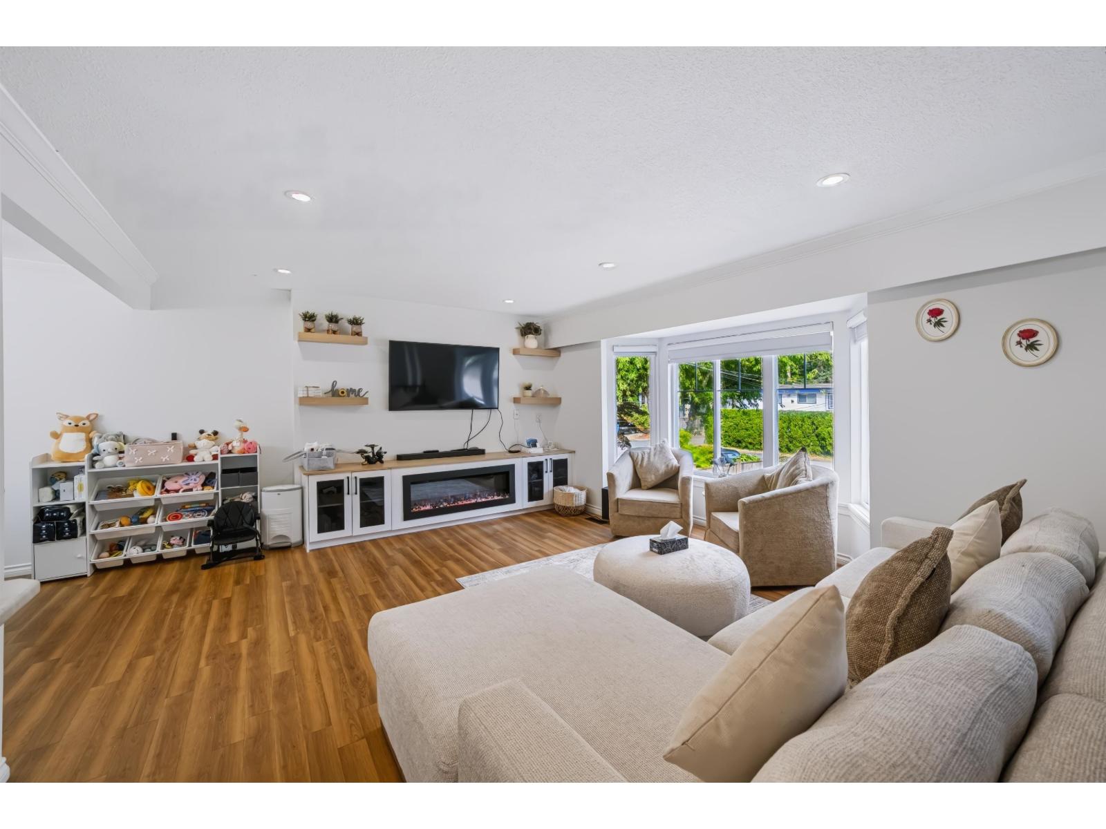 20046 37A AVENUE, Langley