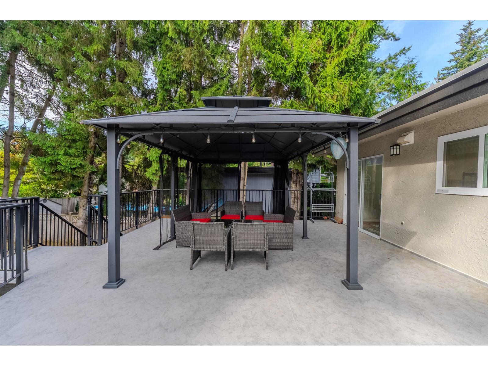 20046 37A AVENUE, Langley