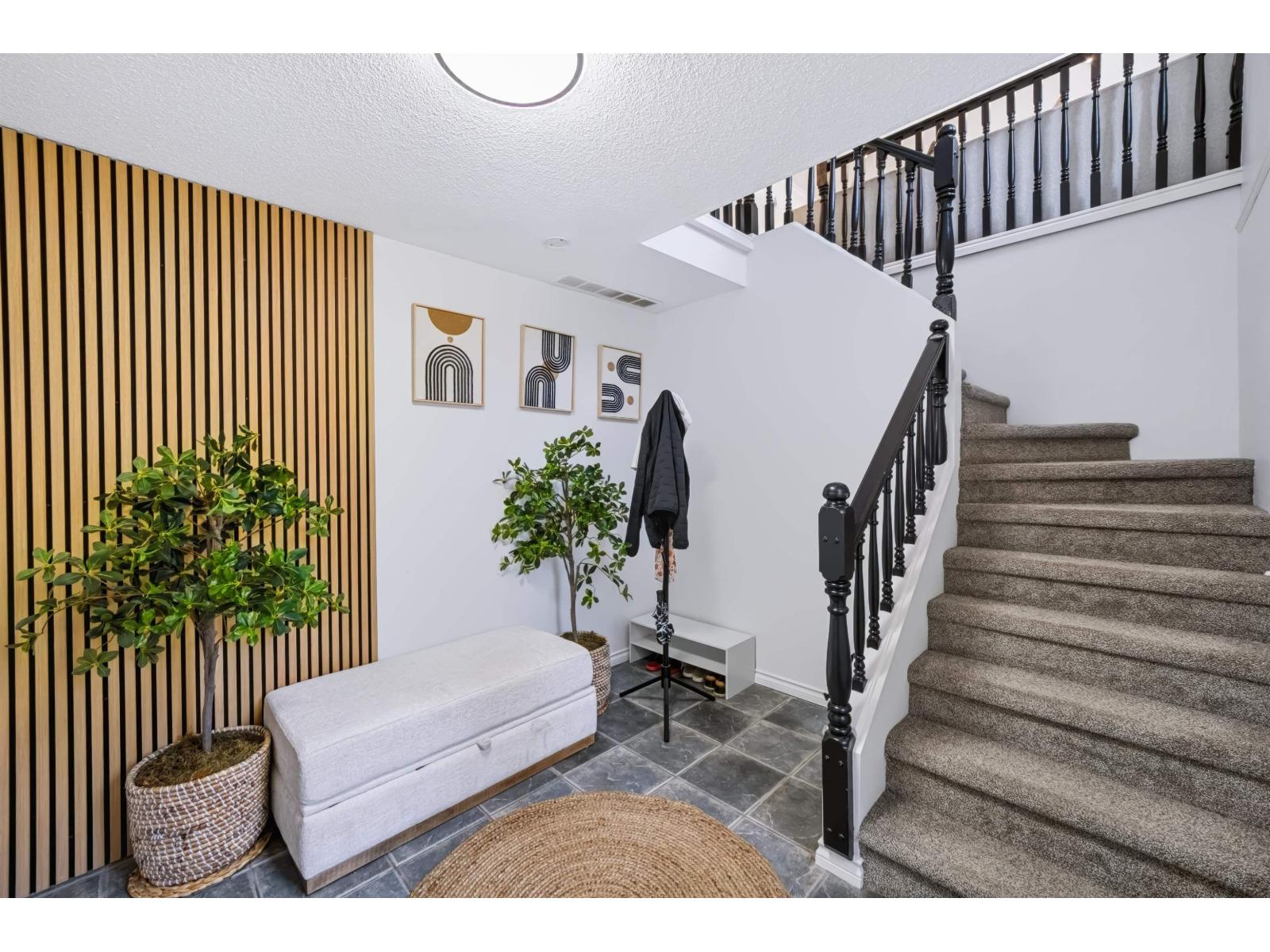 20046 37A AVENUE, Langley