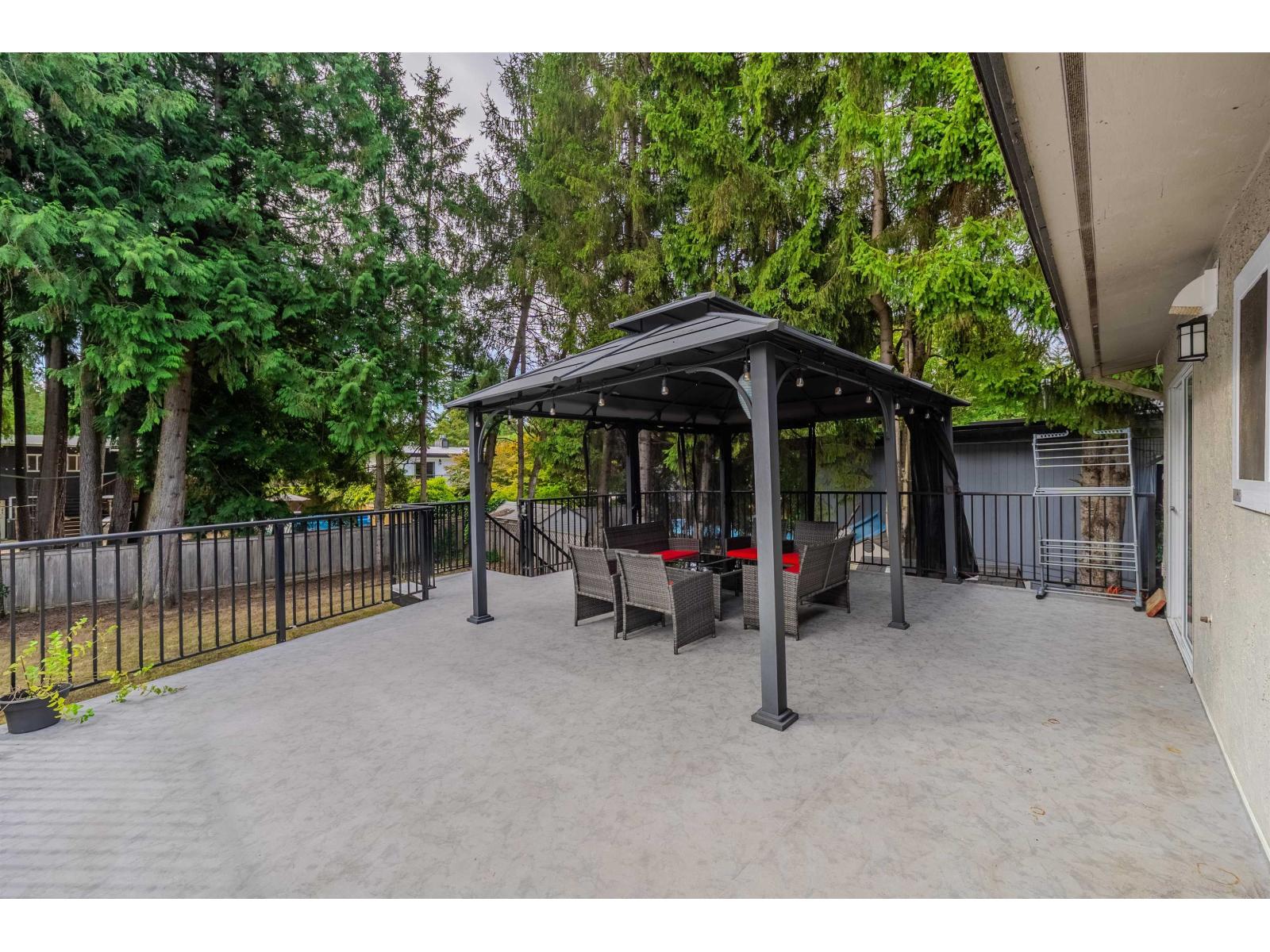 20046 37A AVENUE, Langley