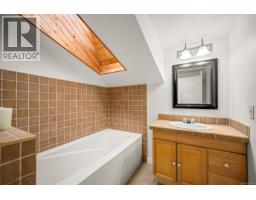 2612 Dunsmuir Ave, Cumberland, BC V0R1S0 Photo 36