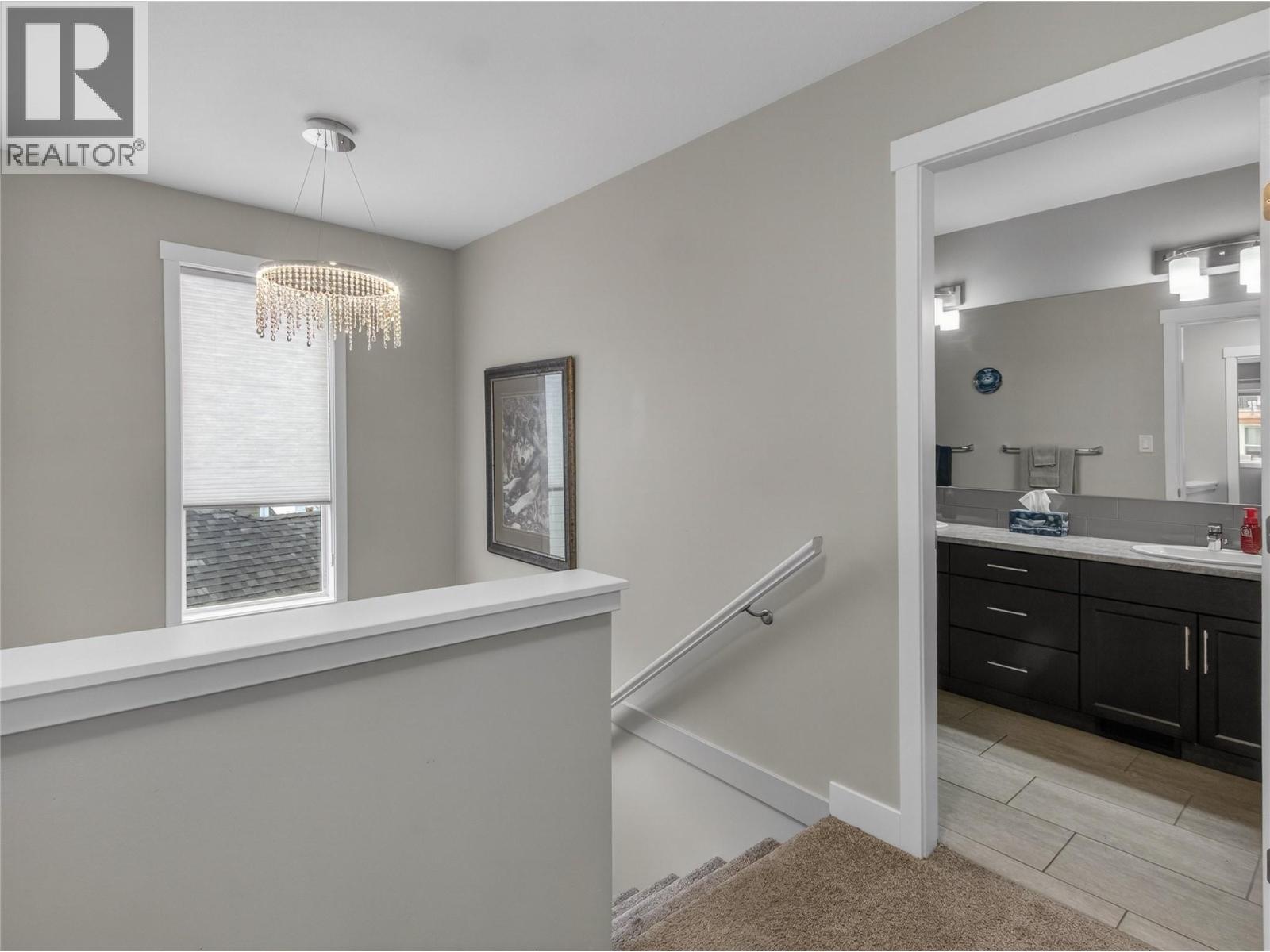 2070 Lawrence Avenue, Penticton