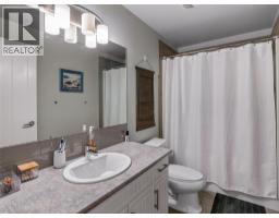 2070 Lawrence Avenue, Penticton, BC V2A9G6 Photo 47
