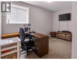 2070 Lawrence Avenue, Penticton, BC V2A9G6 Photo 33