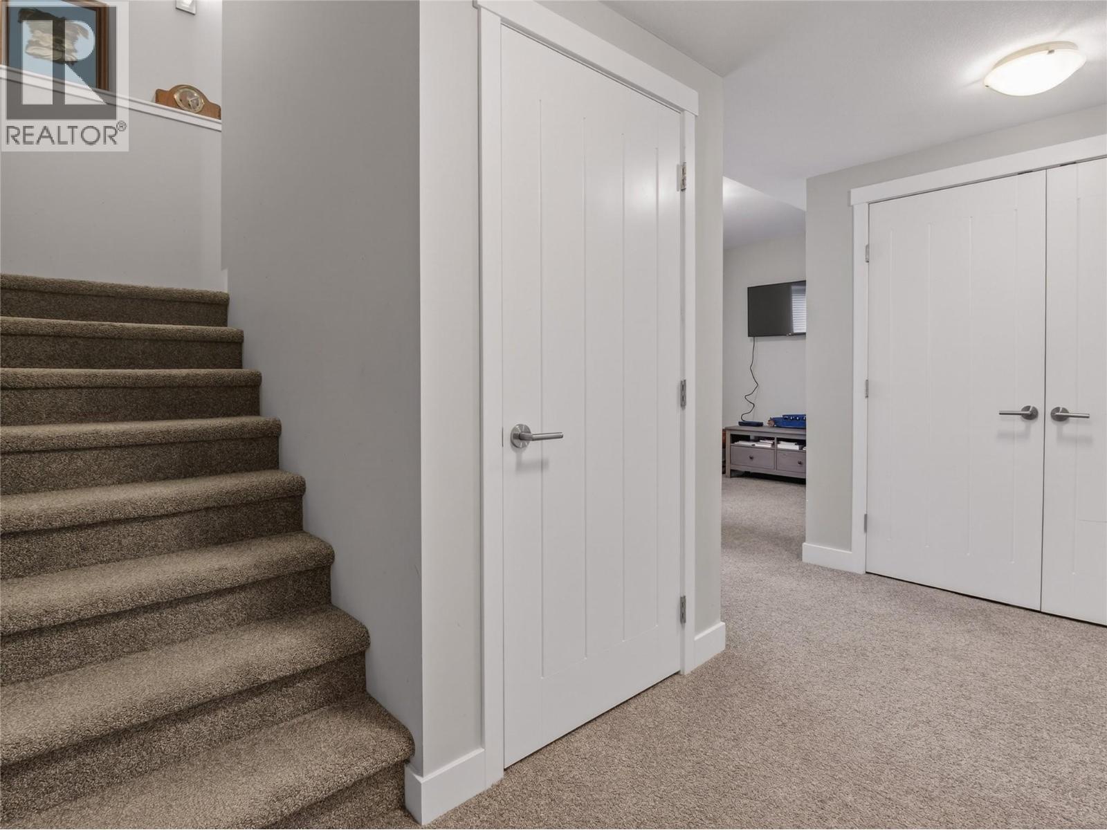 2070 Lawrence Avenue, Penticton
