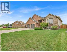 Family room/Fireplace - 1385 Pascal Avenue, Lakeshore, ON N0R1A0 Photo 6