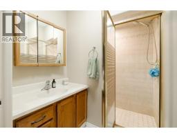 2226 Golf Course Drive, West Kelowna, BC V4T2V4 Photo 24